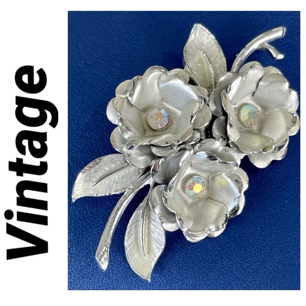 CORO pin VINTAGE floral BROOCH silver + rhinestone FEMININE stylish TIMELESS - Picture 2 of 13